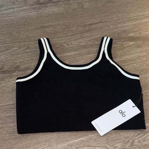 ALO Yoga Tops - ALO Yoga Black Top with White Accents